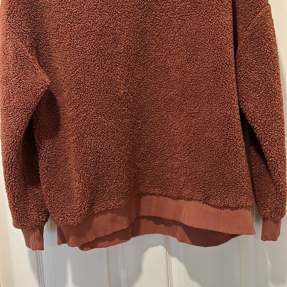 Women’s Kenneth Cole Sweatshirt - Picture 3 of 7